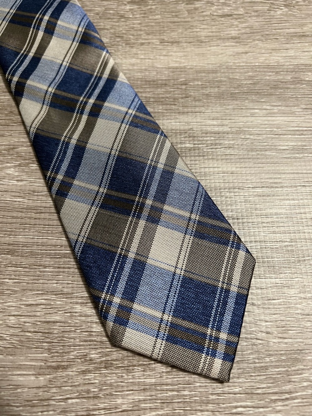 Michael Kors classic Blue and Gray Plaid Men's Tie
